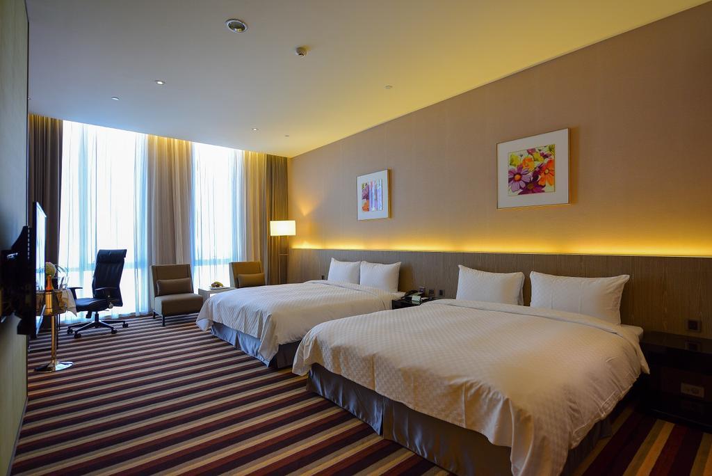 טופן Grand Royal Hotel מראה חיצוני תמונה