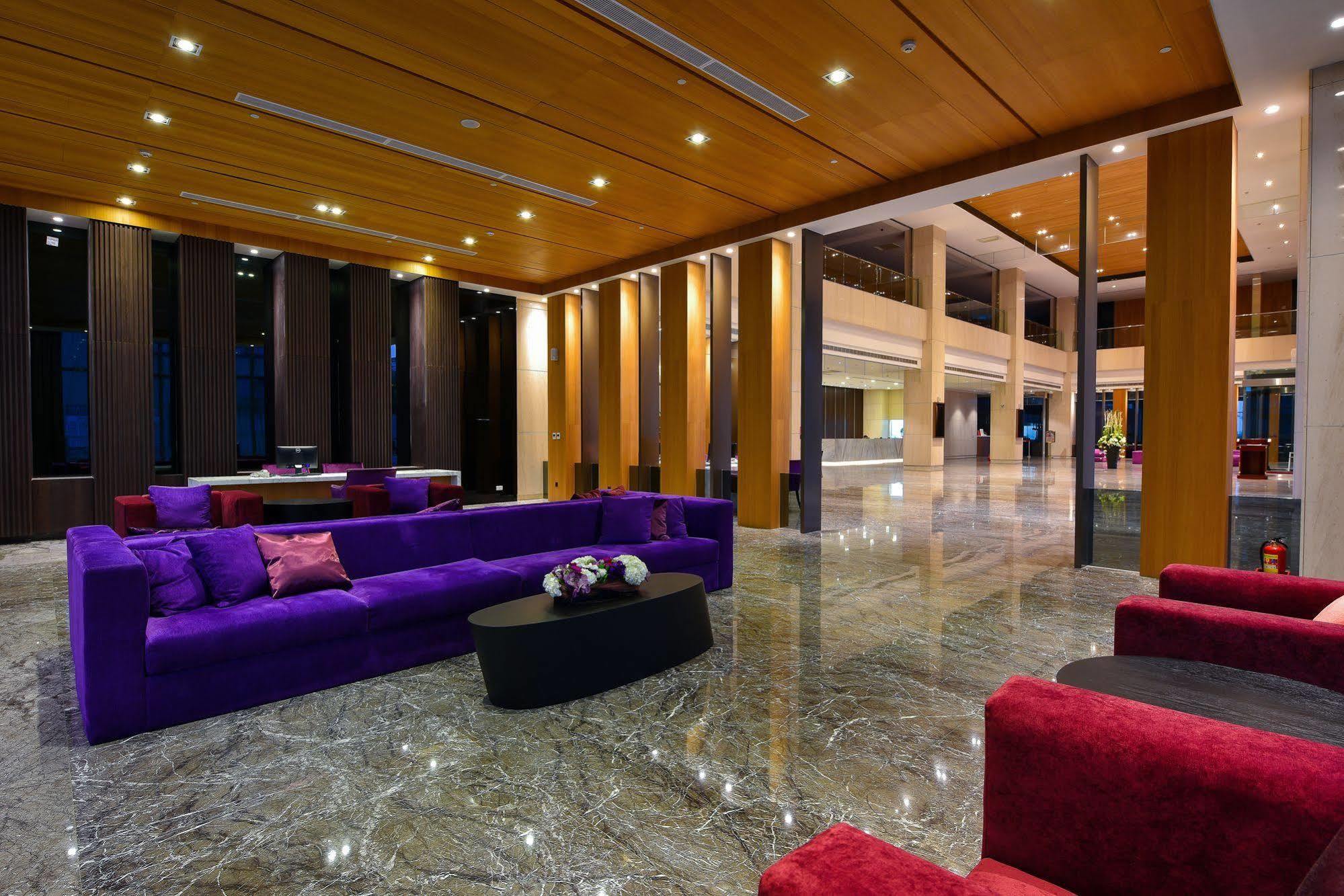 טופן Grand Royal Hotel מראה חיצוני תמונה